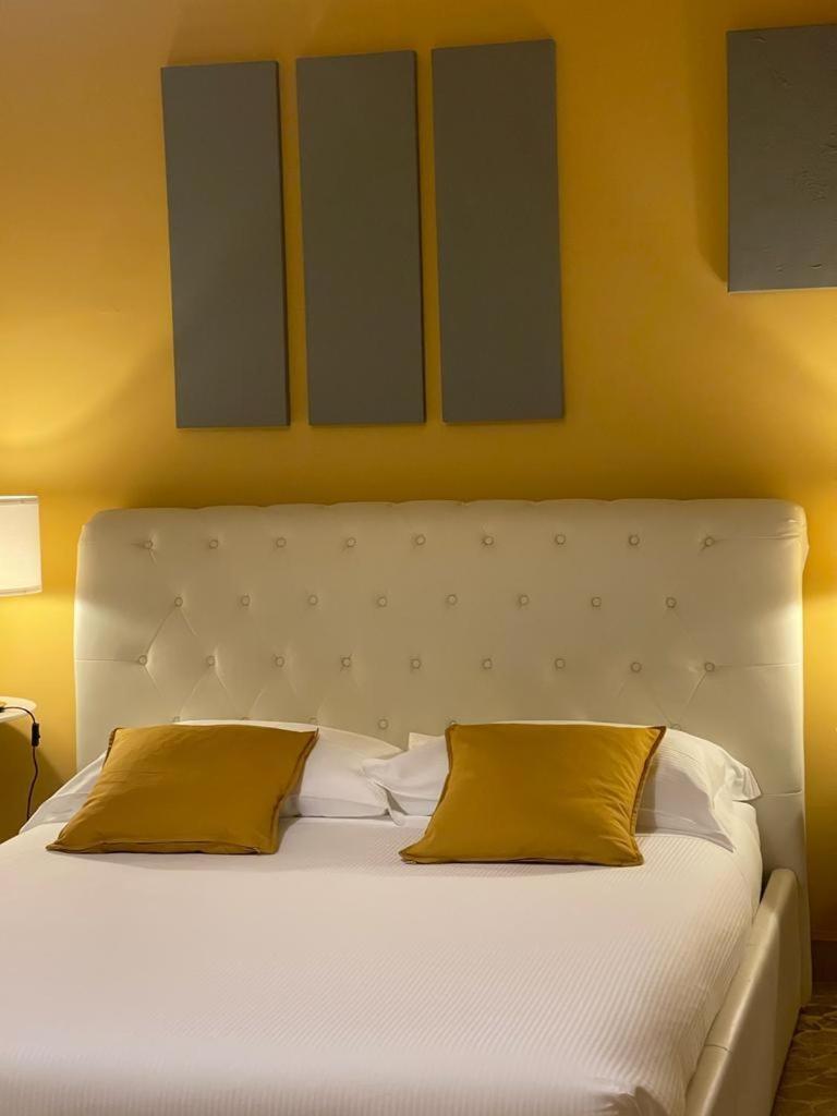 Central Suite Bed&Breakfast Bolonya Dış mekan fotoğraf