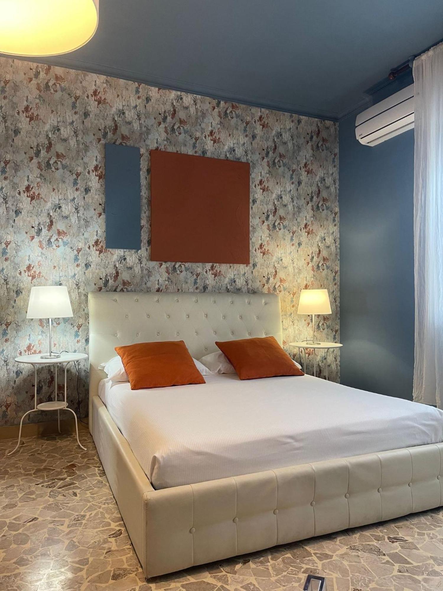 Central Suite Bed&Breakfast Bolonya Dış mekan fotoğraf